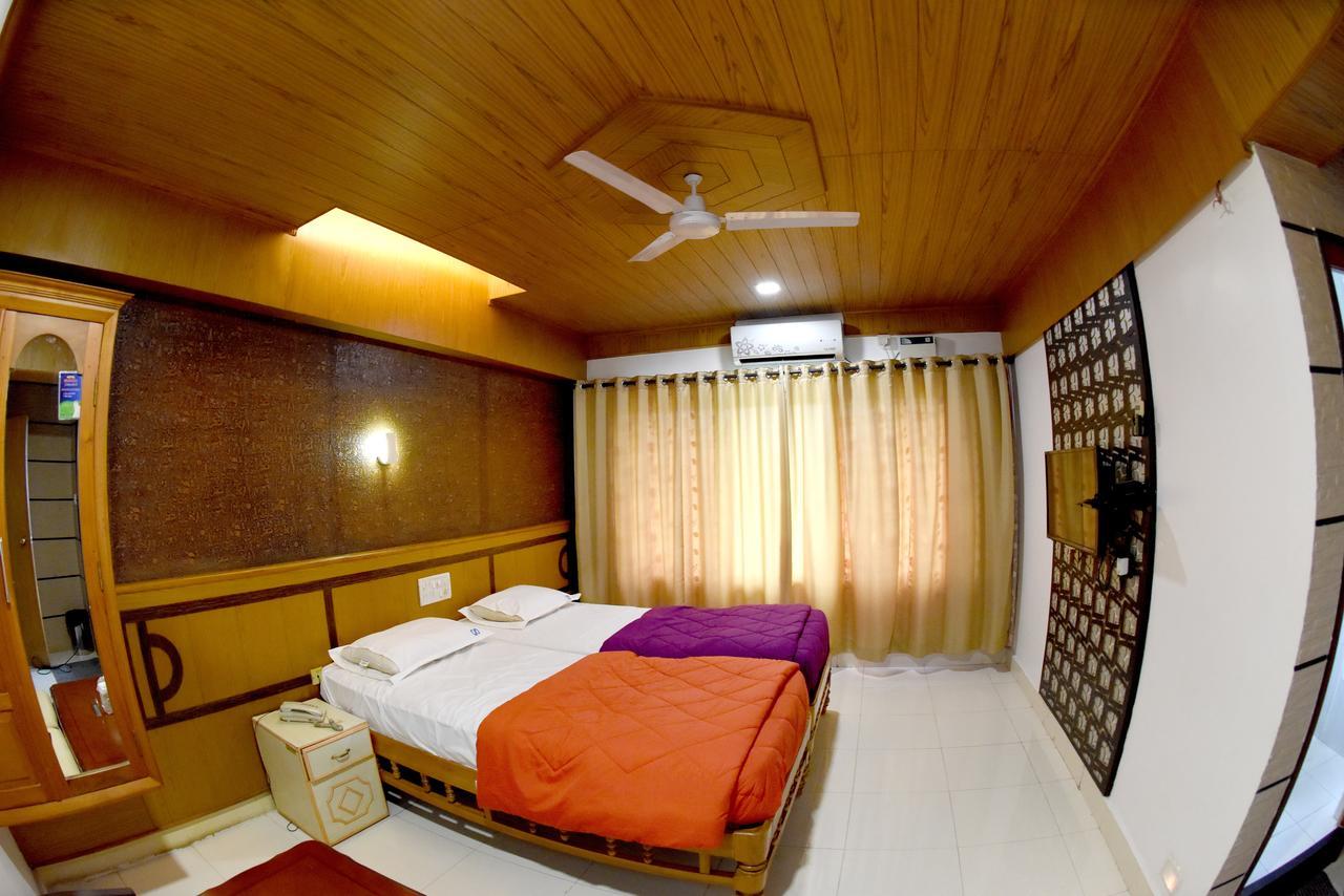 Hotel Sharada International Udupi Exteriér fotografie