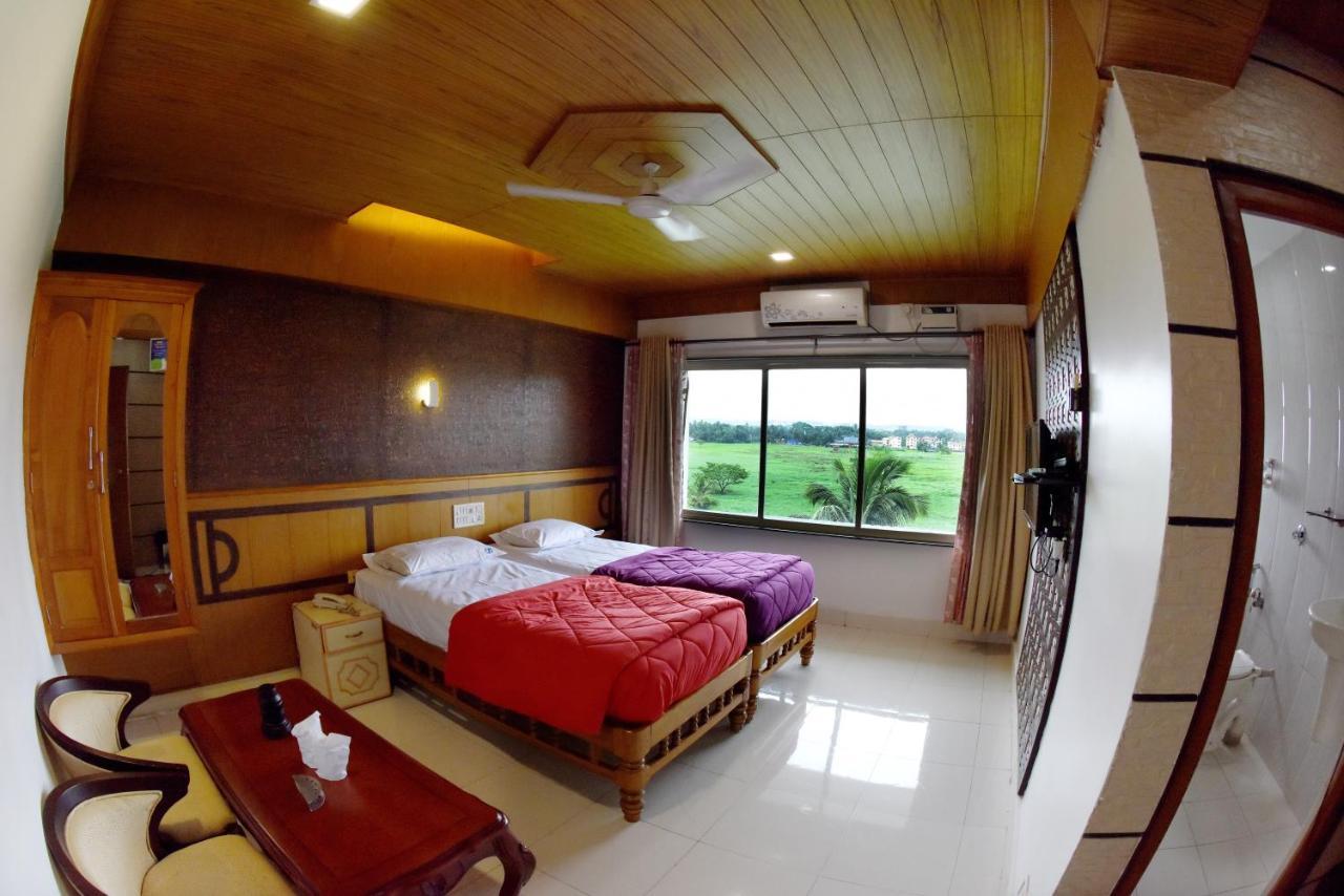 Hotel Sharada International Udupi Exteriér fotografie