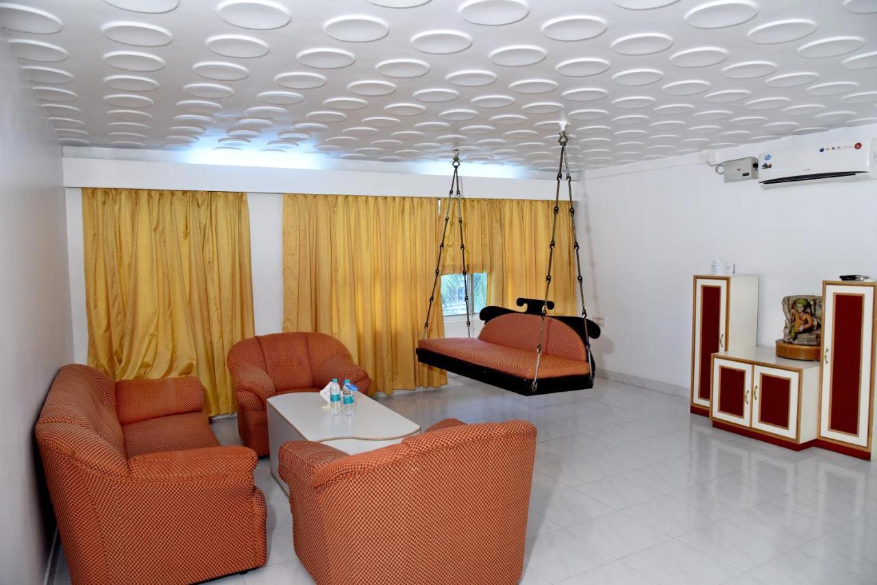 Hotel Sharada International Udupi Exteriér fotografie