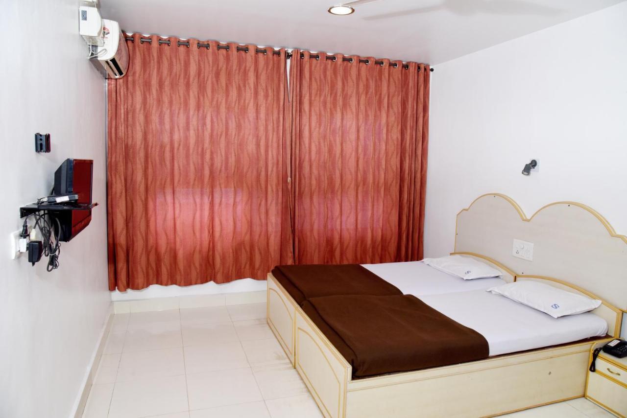 Hotel Sharada International Udupi Exteriér fotografie