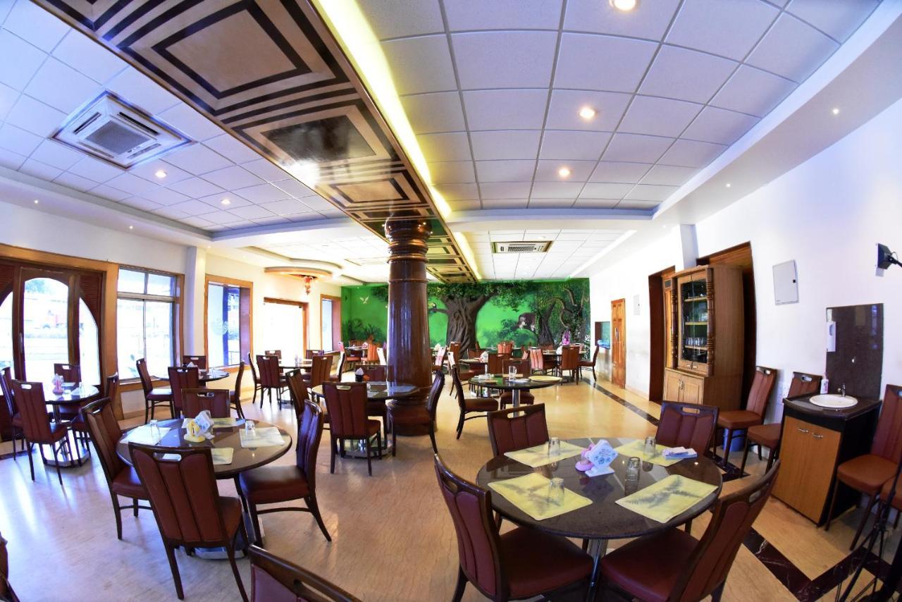 Hotel Sharada International Udupi Exteriér fotografie